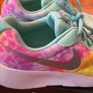 Nike Tie Dye youth size
